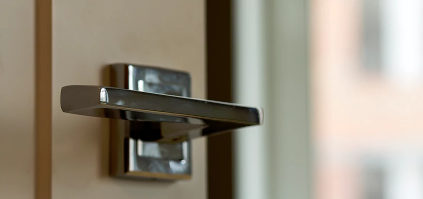 Door Lever Knob Repair in Ocoee, Florida