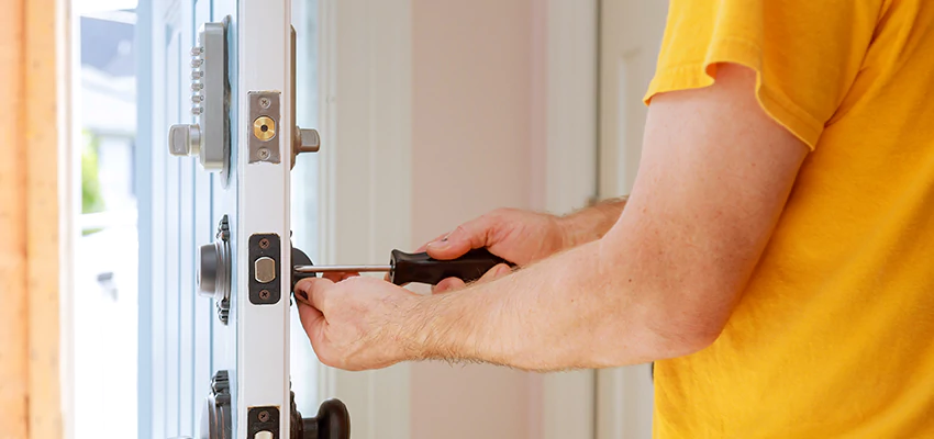 Eviction Locksmith For Key Fob Replacement Services in Ocoee, FL